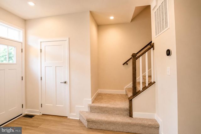 46271 MOUNT KELLOGG TER, Sterling, VA 20164