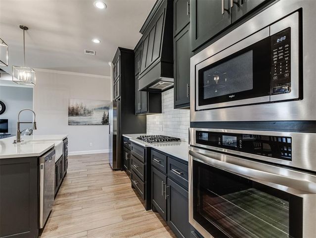 2239 E Kellan Court Terrace, Mustang, OK 73064