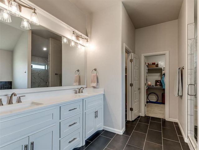 2239 E Kellan Court Terrace, Mustang, OK 73064