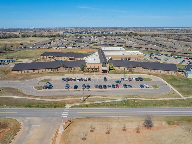 2239 E Kellan Court Terrace, Mustang, OK 73064
