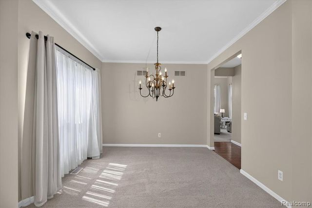 840 Cross Circle, Oxford, MI 48371