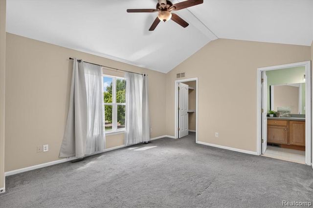 840 Cross Circle, Oxford, MI 48371