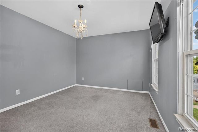 840 Cross Circle, Oxford, MI 48371