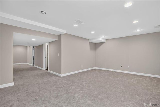 840 Cross Circle, Oxford, MI 48371