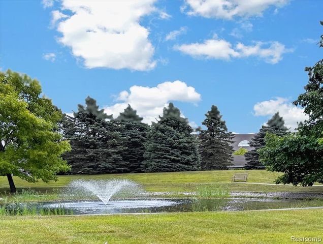 840 Cross Circle, Oxford, MI 48371