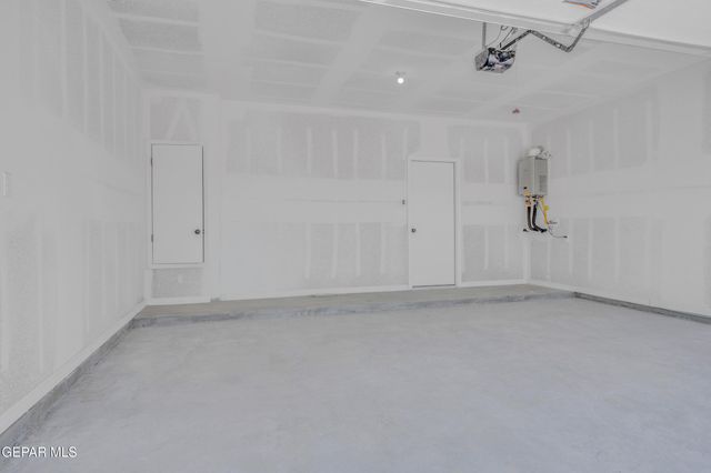 1225 Terry Ponce Place, El Paso, TX 79928