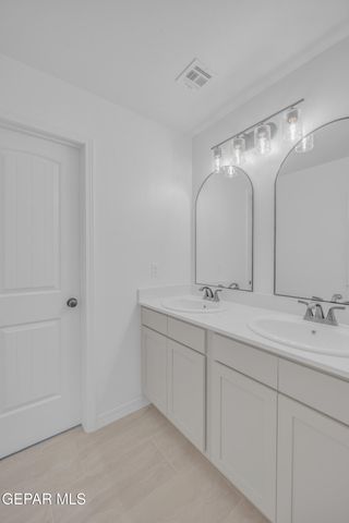 1225 Terry Ponce Place, El Paso, TX 79928