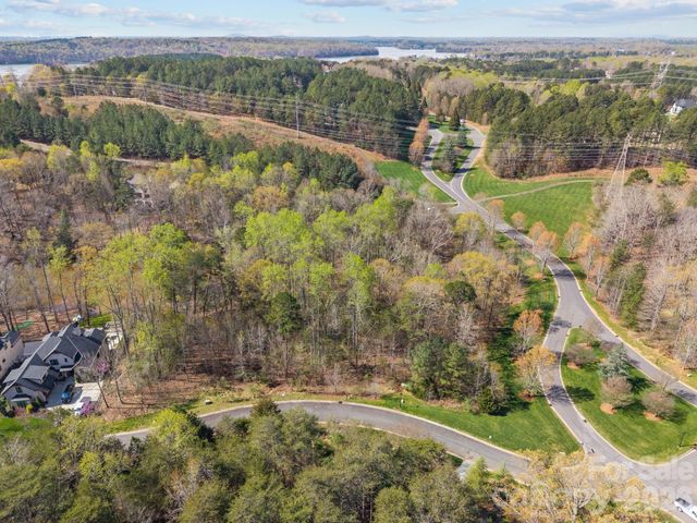 2001 Beauhaven Lane, Belmont, NC 28012