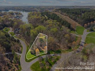 2001 Beauhaven Lane, Belmont, NC 28012