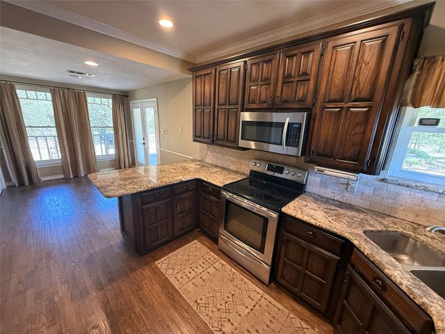 820 Forgotten Lane, Burleson, TX 76028