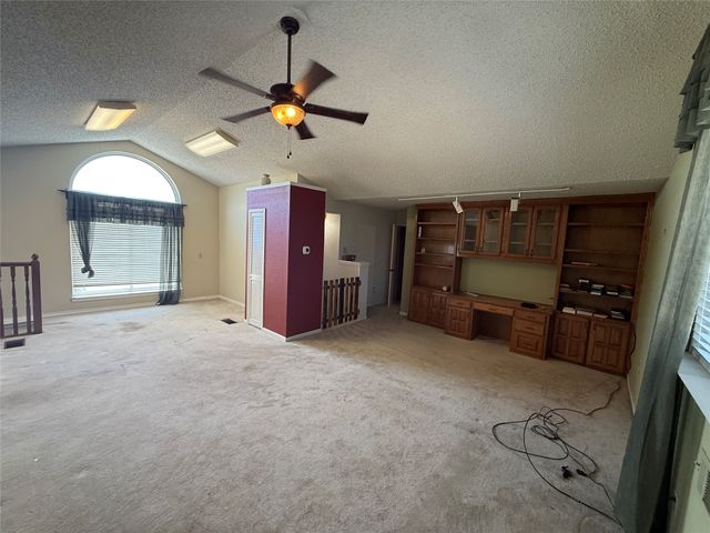 820 Forgotten Lane, Burleson, TX 76028