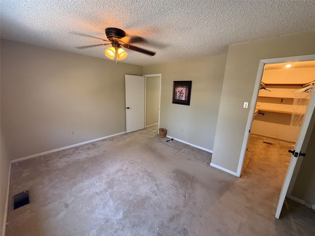 820 Forgotten Lane, Burleson, TX 76028