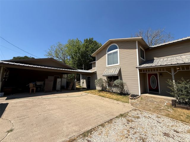 820 Forgotten Lane, Burleson, TX 76028