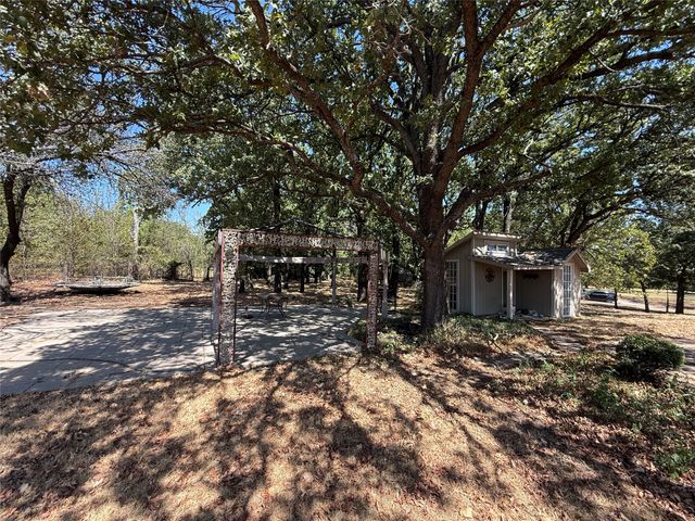 820 Forgotten Lane, Burleson, TX 76028