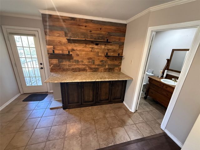 820 Forgotten Lane, Burleson, TX 76028