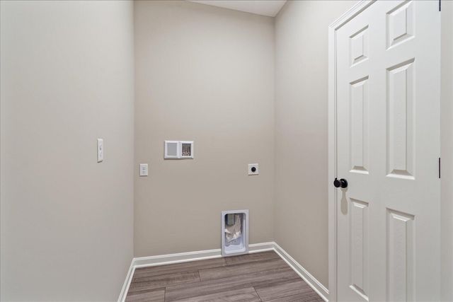 1331 Parkside Drive, 166B, Alexandria, KY 41001