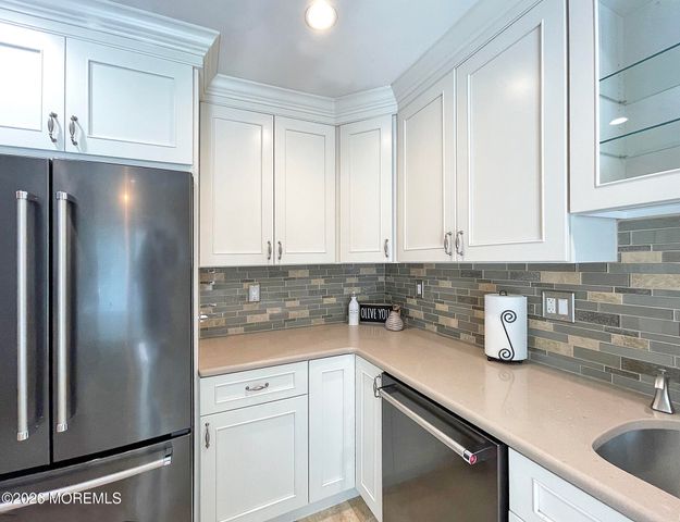 18 Ned Drive, Matawan, NJ 07747