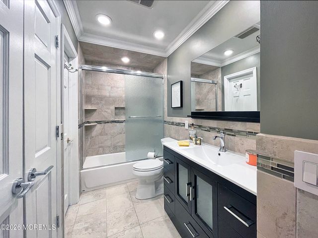 18 Ned Drive, Matawan, NJ 07747