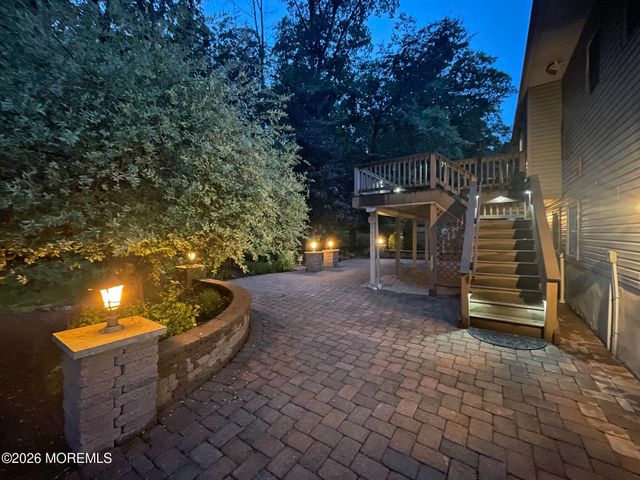 18 Ned Drive, Matawan, NJ 07747