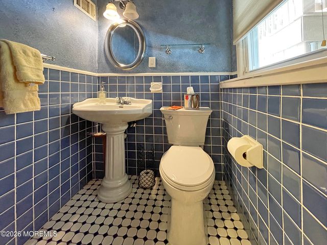 18 Ned Drive, Matawan, NJ 07747