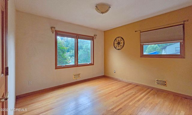 18 Ned Drive, Matawan, NJ 07747