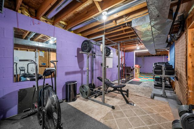 1602 Regatta Drive, Woodbury, MN 55125