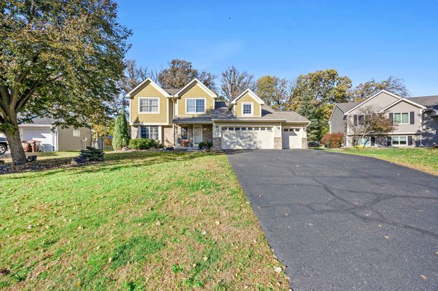 1602 Regatta Drive, Woodbury, MN 55125