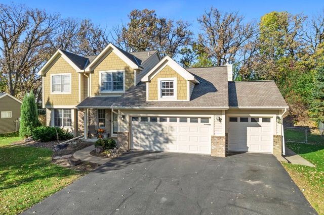 1602 Regatta Drive, Woodbury, MN 55125