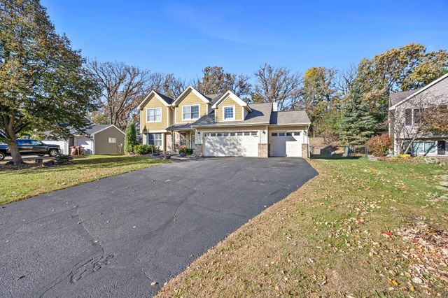 1602 Regatta Drive, Woodbury, MN 55125