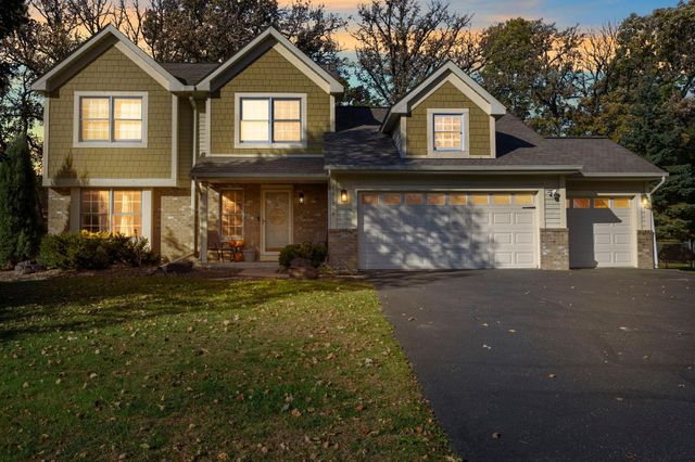 1602 Regatta Drive, Woodbury, MN 55125