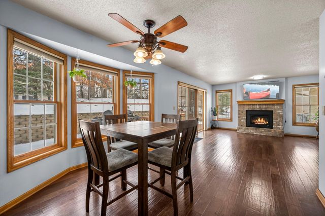 1602 Regatta Drive, Woodbury, MN 55125