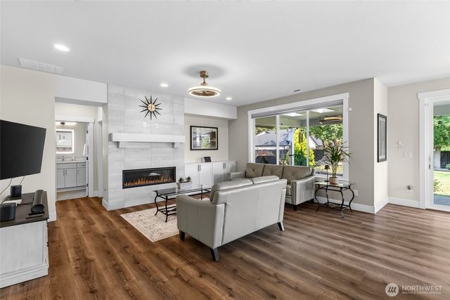 12311 12th Street E, Edgewood, WA 98372