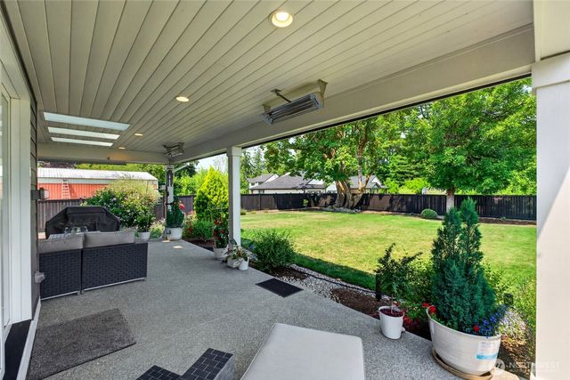 12311 12th Street E, Edgewood, WA 98372