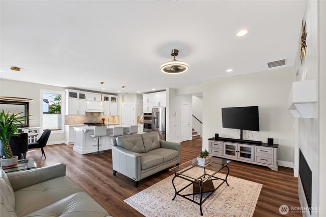12311 12th Street E, Edgewood, WA 98372