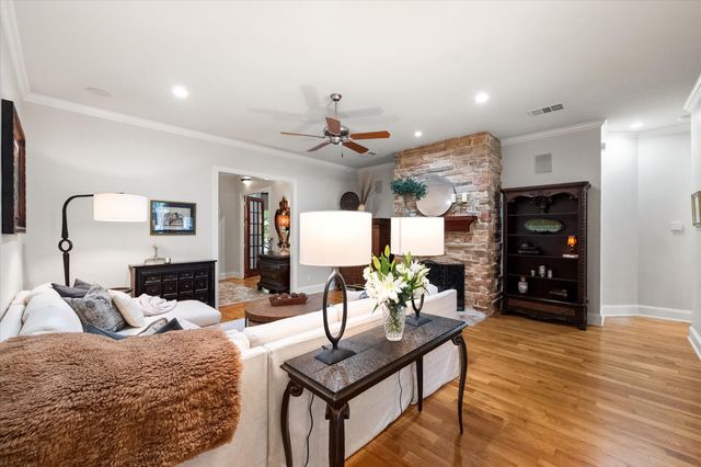 2123 Westchester Drive, Mansfield, TX 76063