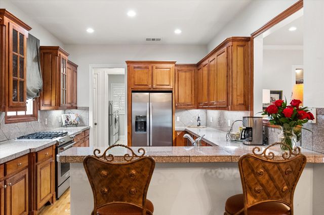 2123 Westchester Drive, Mansfield, TX 76063