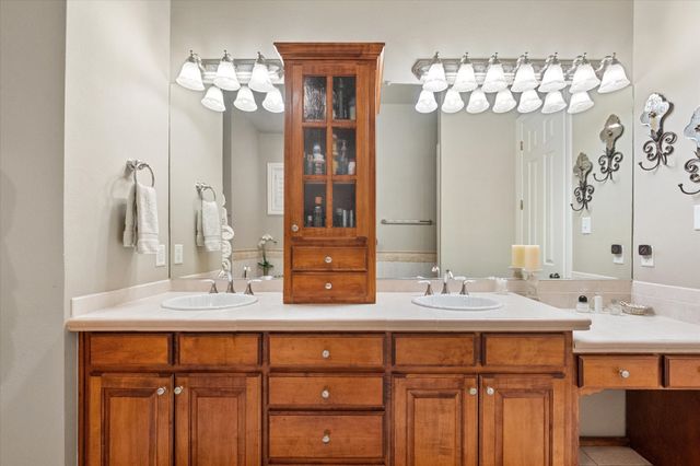 2123 Westchester Drive, Mansfield, TX 76063