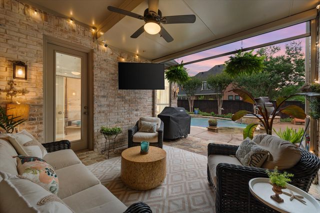 2123 Westchester Drive, Mansfield, TX 76063