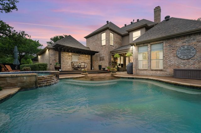 2123 Westchester Drive, Mansfield, TX 76063