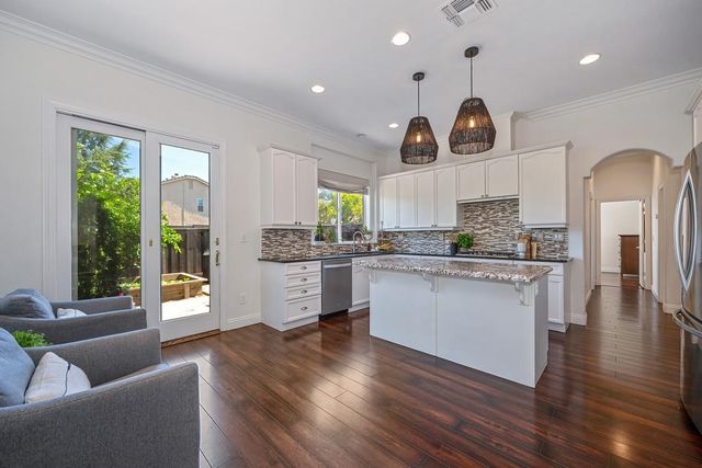 500 Prairie Falcon Ct, El Dorado Hills, CA 95762