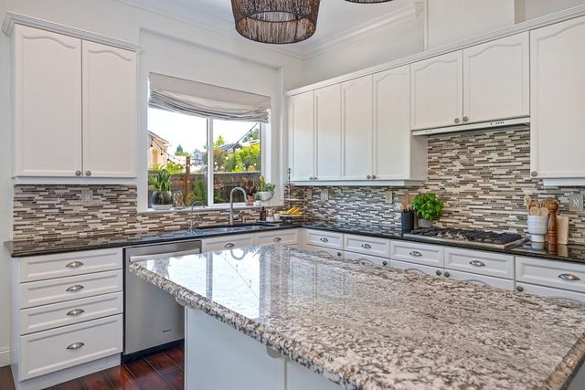 500 Prairie Falcon Ct, El Dorado Hills, CA 95762