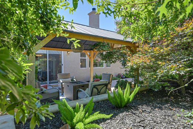 500 Prairie Falcon Ct, El Dorado Hills, CA 95762