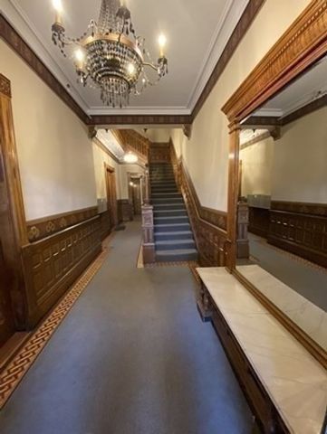 144 Commonwealth Ave 5, Boston, MA 02116