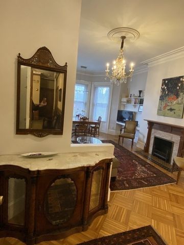 144 Commonwealth Ave 5, Boston, MA 02116