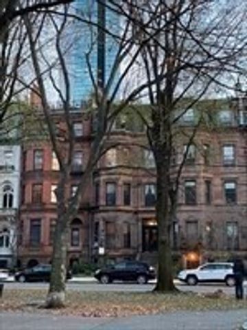 144 Commonwealth Ave 5, Boston, MA 02116