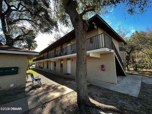 304 Maple St Apt 5, Daytona Beach, FL 32114