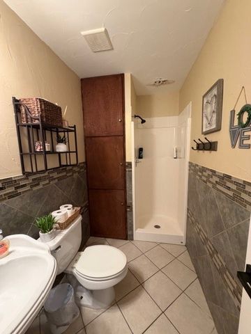 604 Red Coat Lane, Arlington, TX 76002