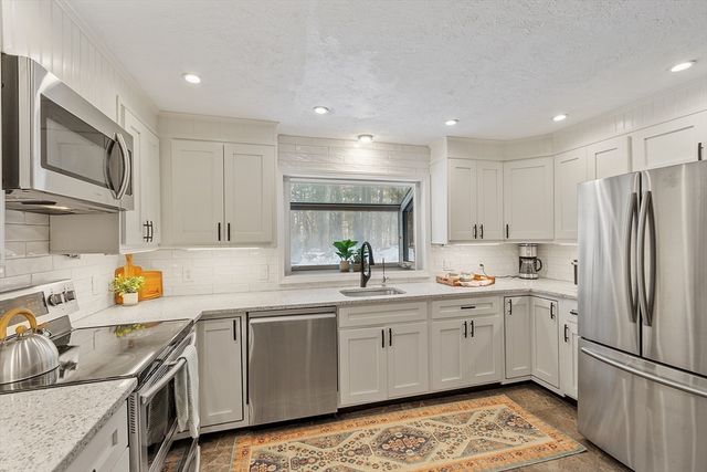 27 Forest Road, Acton, MA 01720