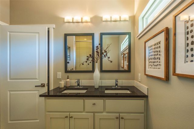 7601 Bethune Ave B, Austin, TX 78752