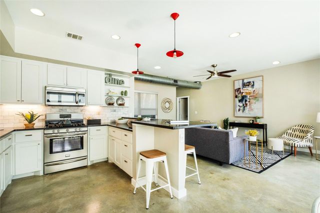 7601 Bethune Ave B, Austin, TX 78752